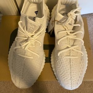 adidas Yeezy Boost 350 V2